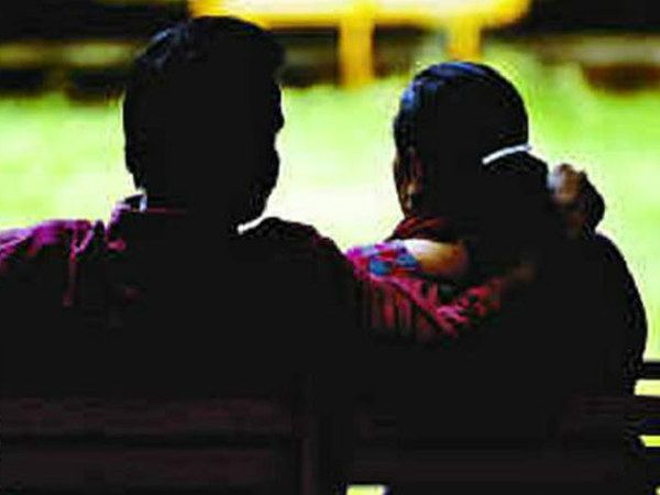 ഒളിച്ചോട്ടവും...