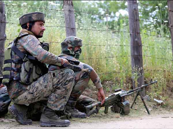  ഭീകരരെ സഹായിക്കാൻ