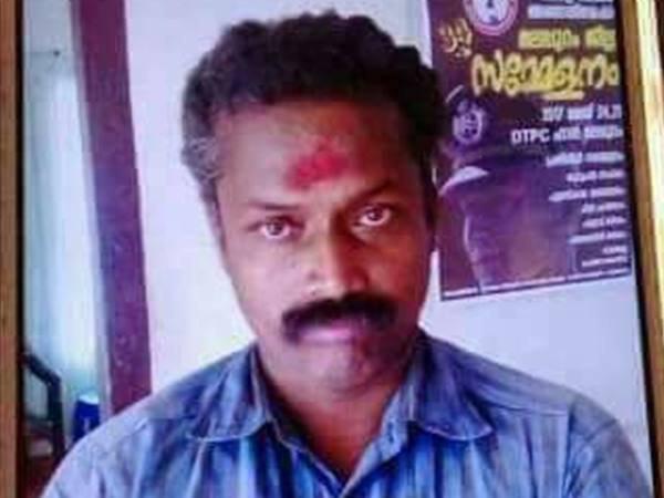 ആദ്യദിവസം തന്നെ കണ്ടു ആദ്യദിവസം തന്നെ കണ്ടു