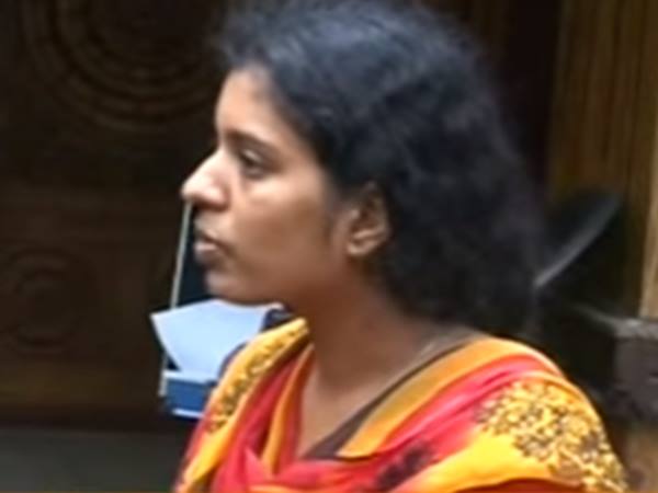 ഭർത്താവ് നാട്ടിലേക്ക്...