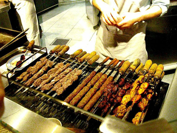 തെരുവ് കച്ചവടം അവകാശമാകുന്നു