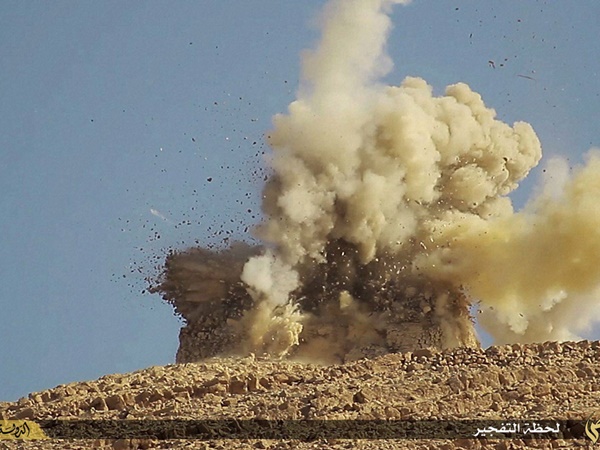 താലിബാന്‍ തുടങ്ങി... ഐസിസ് തുടരുന്നു