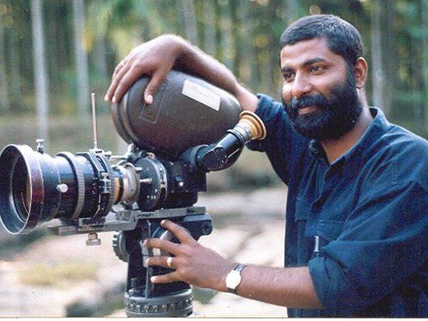 ശവത്തില്‍ കുത്തുന്നവന്‍...
