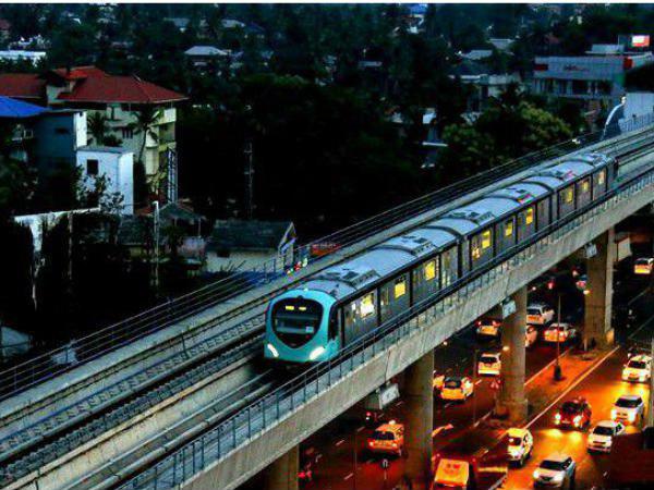 പ്രകടനവും മുദ്രാവാക്യം വിളിയും...