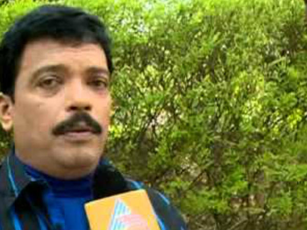 ഹൈവേയിലെ കാളവണ്ടി