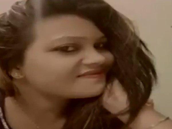 നഗ്നചിത്രങ്ങള്‍ കൈമാറും