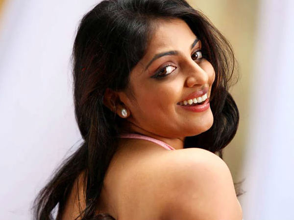 ആ നടി ഞാനല്ല