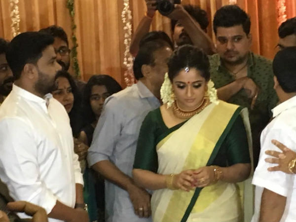 എല്ലാം സുഗമമായി പോകവേ...