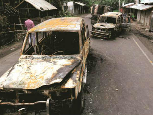 കോൺഗ്രസ്-തൃണമൂൽ പ്രവർത്തകർ തമ്മിൽ ഏറ്റുമുട്ടി