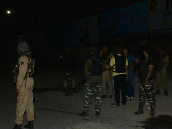 കശ്മീരിൽ പ്രതിരോധമന്ത്രി കശ്മീരിൽ പ്രതിരോധമന്ത്രി