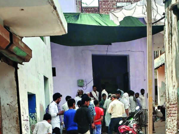 ബീഫിനെ ചെല്ലിയുള്ള തർക്കമെന്ന സഹോദരങ്ങൾ ബീഫിനെ ചെല്ലിയുള്ള തർക്കമെന്ന സഹോദരങ്ങൾ