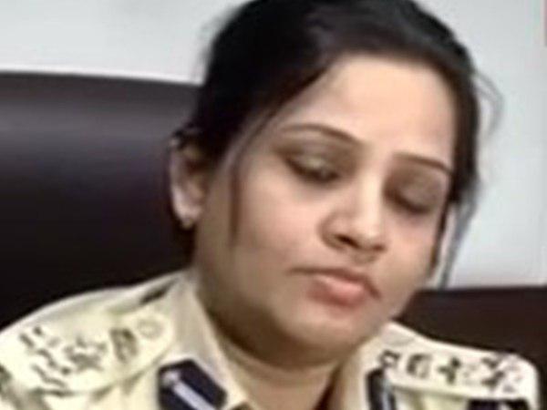 ഡിജിപിയെക്കെതിരെ വിരല്‍ ചൂണ്ടുന്നു