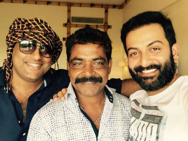 മൂന്ന് വര്ഷം മുമ്പും മൂന്ന് വര്ഷം മുമ്പും