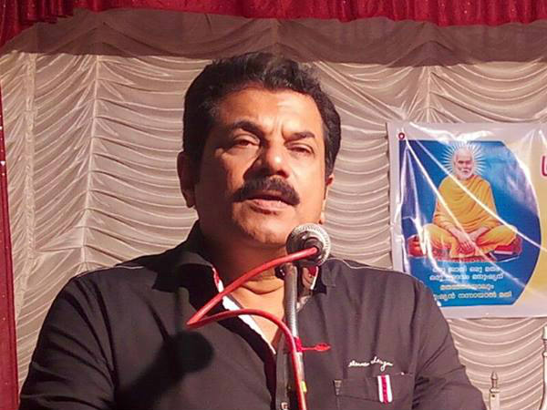 മുകേഷിനെതിരെ