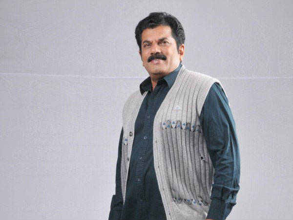 കനത്ത പോലീസ് വലയം