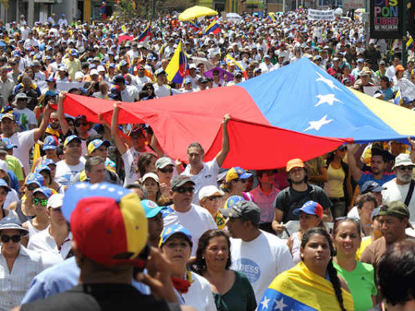 രാജ്യത്ത് വൻ സാമ്പത്തിക പ്രതിസന്ധി