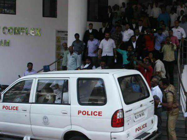 അപ്പുണ്ണിക്കായി പ്രത്യേക സംഘം അപ്പുണ്ണിക്കായി പ്രത്യേക സംഘം