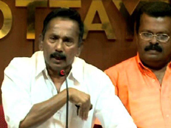 നർമ്മത്തിലൂടെ മർമ്മത്തടിക്കും...