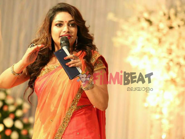 മാഡം താനല്ല