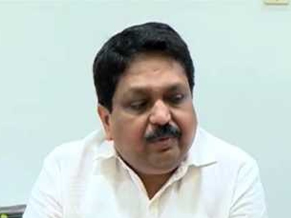 സർക്കാരിന് പോലും തൊടാൻ കഴിയുന്നില്ല