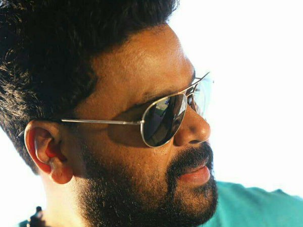 സോഷ്യല്‍ മീഡിയ വെറുതേ വിടുമോ?