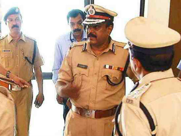 പകുതി ശമ്പളം നല്‍കിയിരുന്നു