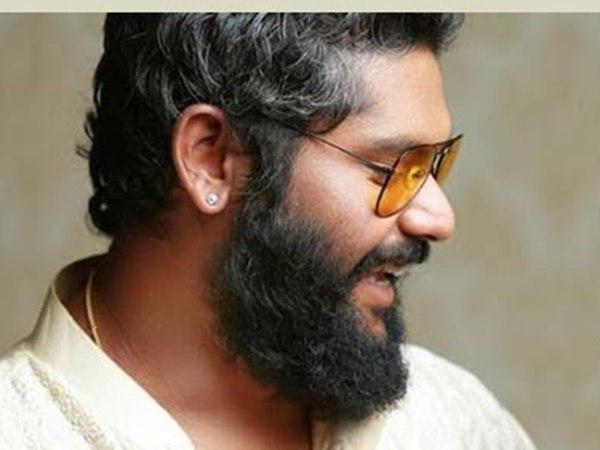 ചോദ്യം ചെയ്യണം