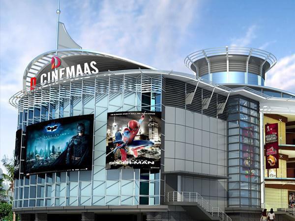 നഗരസഭ സെക്രട്ടറിക്കെതിരെ