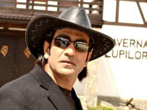 തിയറ്റർ പൂട്ടിച്ചത്