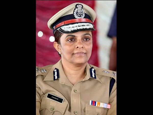ബി സന്ധ്യയ്ക്കെതിരെ