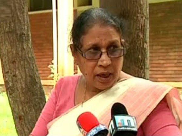 വനിതാ കമ്മീഷന്‍ വിളിപ്പിക്കും