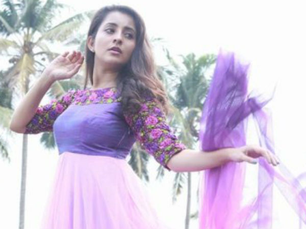 ആരാണ് അയാള്‍ ?