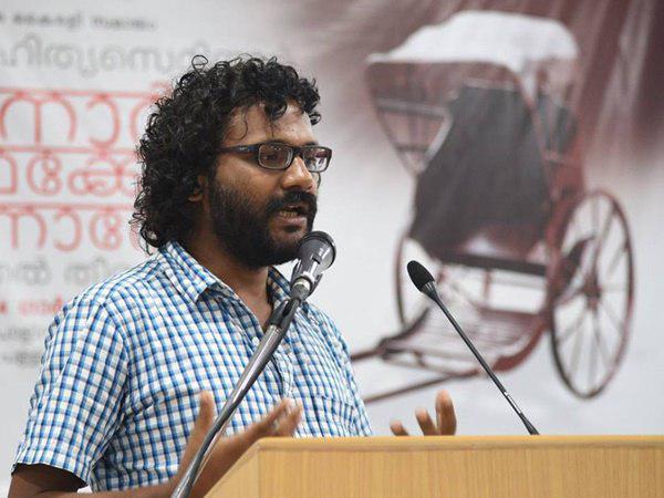 ഫേസ്ബുക്കില് അലറിക്കരയുന്നവരോട് ഫേസ്ബുക്കില് അലറിക്കരയുന്നവരോട്