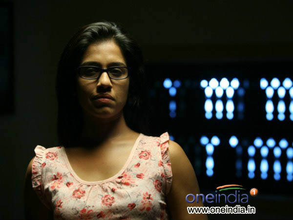 മുറിക്കകത്തും പുറത്തും