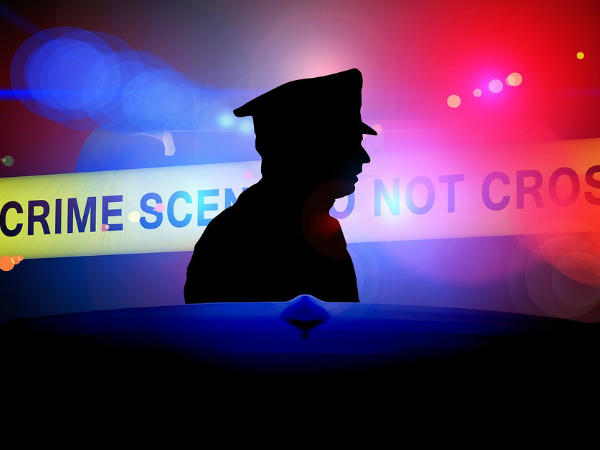 പട്ടാപ്പകൽ തല്ലിത്തകർത്തു