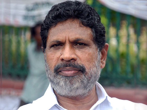 പങ്ക് അന്വേഷിക്കണം