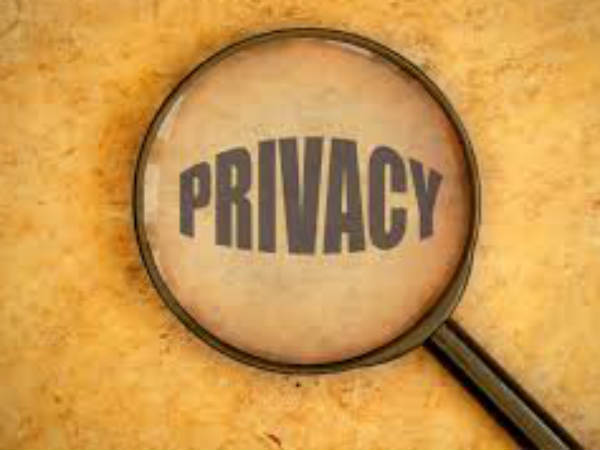 ആദ്യം വാദം കേട്ടത് അഞ്ചംഗ ബെഞ്ച്