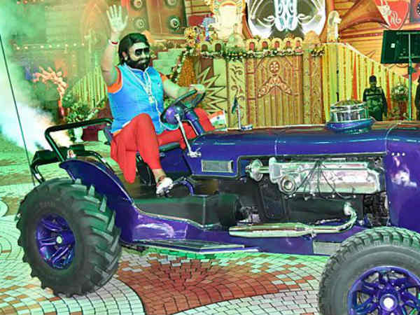 ആരും അറിയരുത്