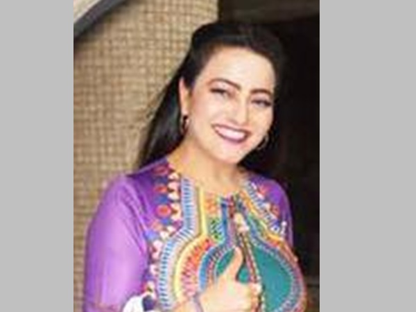 അച്ഛനും മകളും അച്ഛനും മകളും