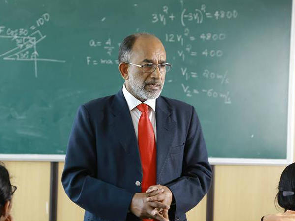 ട്വിസ്റ്റുകൾ ഇഷ്ടംപോലെ