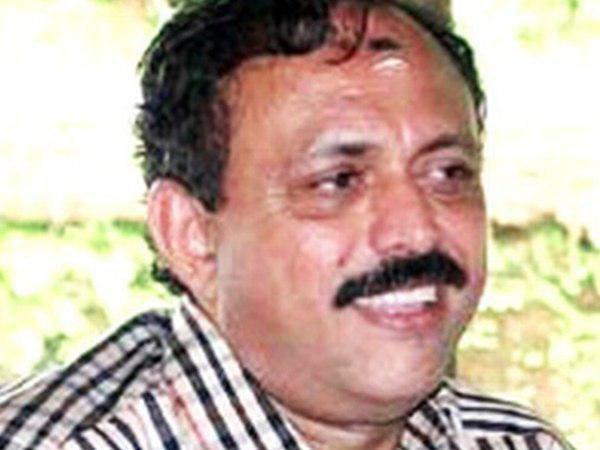 സുരേഷുകുമാര്‍ ചെയ്തത്