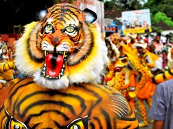 കപ്പലേറി വരും പുലികളും ഘടോല്‍ക്കചനും