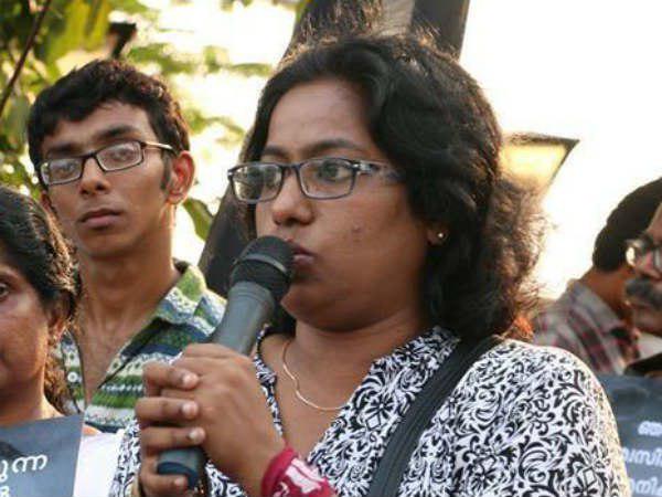 പോസ്റ്റ് വളരെ മോശമായ ഭാഷയിൽ