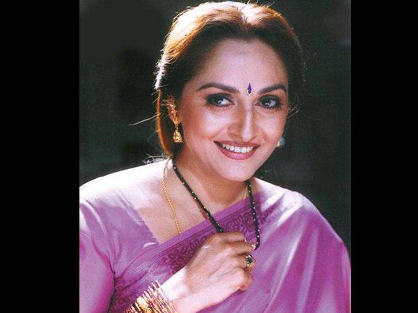 'അവളൊരു സ്ത്രീയാണ്'