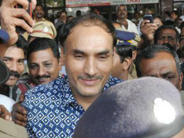 വരാന്തയില്‍ വച്ച്