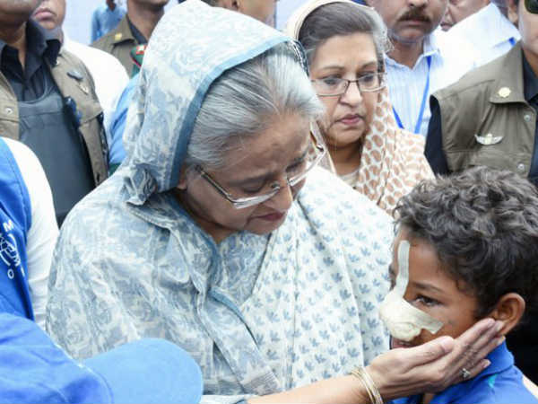 അഭയാർഥി ക്യാമ്പ് സന്ദർശിച്ചു