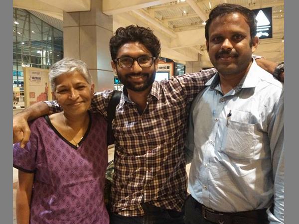  അക്രമികള്‍ക്കെതിരെ മാവോയിസ്റ്റുകള്‍ 