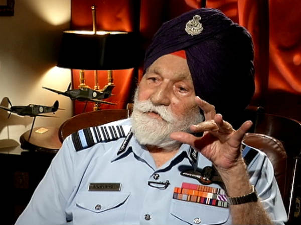  സാബര്‍ ജെറ്റുകളെ തകര്‍ത്തു