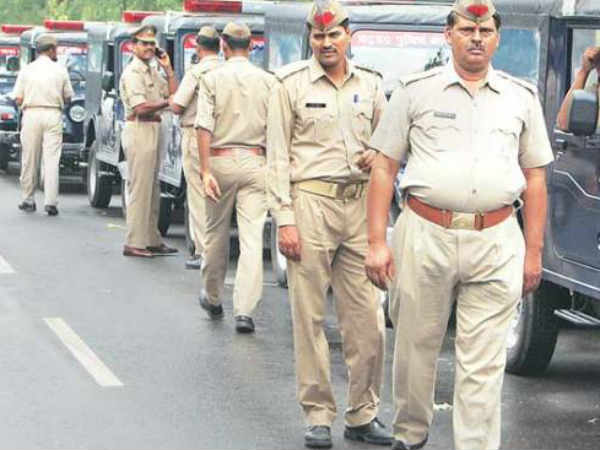  ഒരു വിഐപിക്ക് മൂന്ന് പോലീസുകാർ