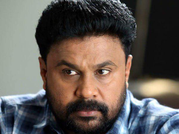കുത്തിക്കേറ്റിയ ഡയലോഗ്?